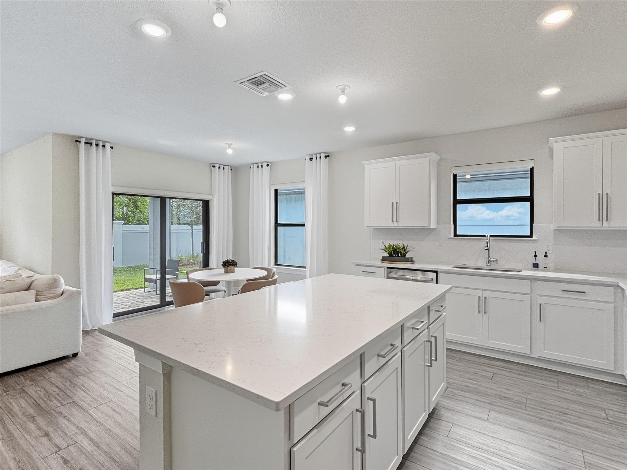 CASSIA ESTATES - Residential