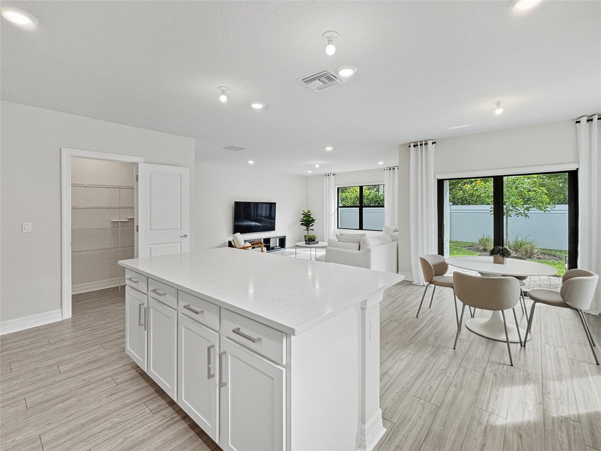CASSIA ESTATES - Residential
