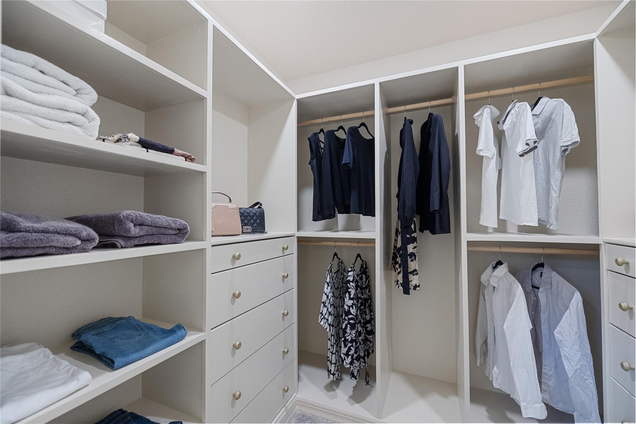 CASSIA ESTATES - Residential