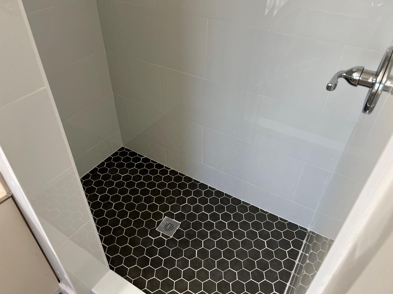 Riviera Isles II 170-53 B - Residential Lease