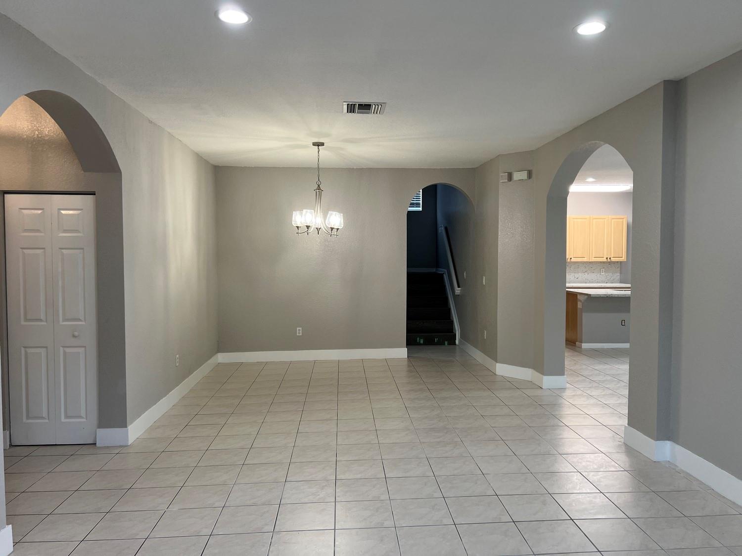 Riviera Isles II 170-53 B - Residential Lease