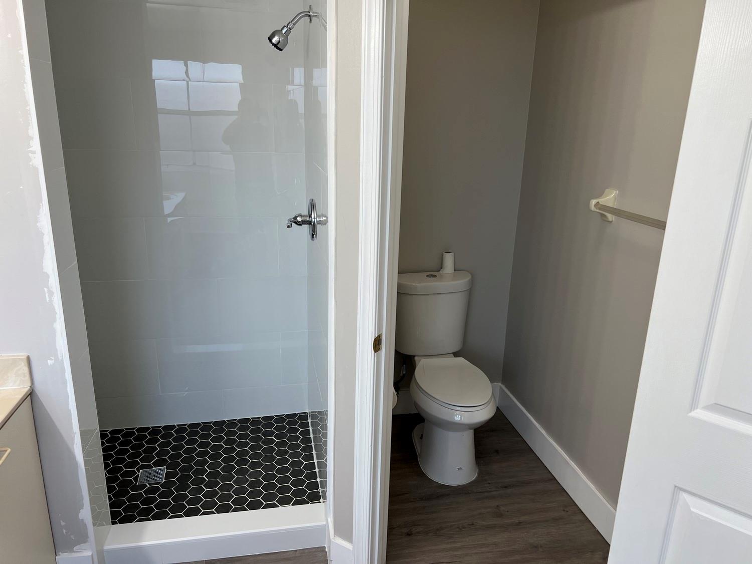 Riviera Isles II 170-53 B - Residential Lease