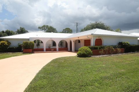 1436 SE Sunshine Avenue Port St Lucie FL 34952