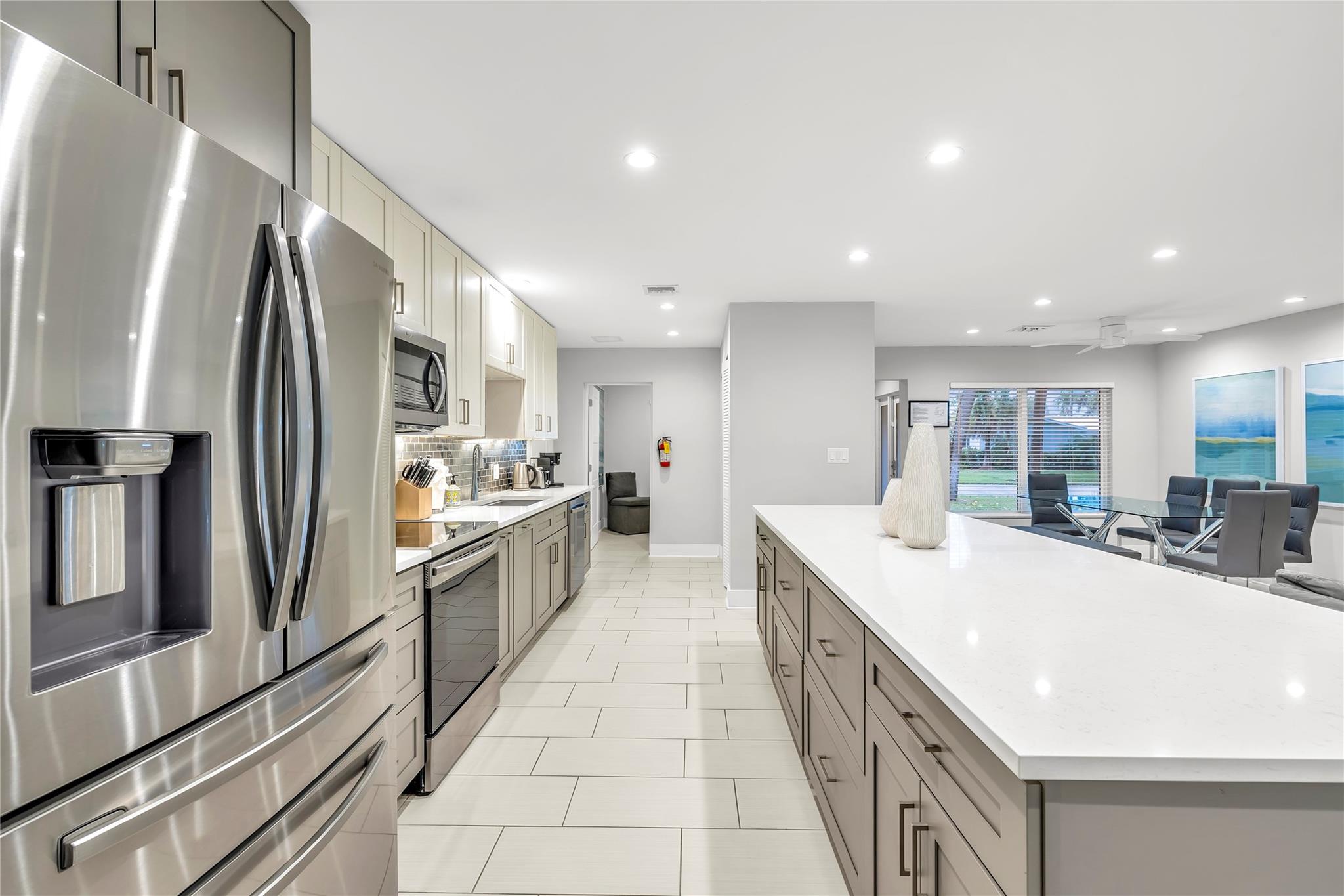 Lighthouse Point 6th Sec - Residential