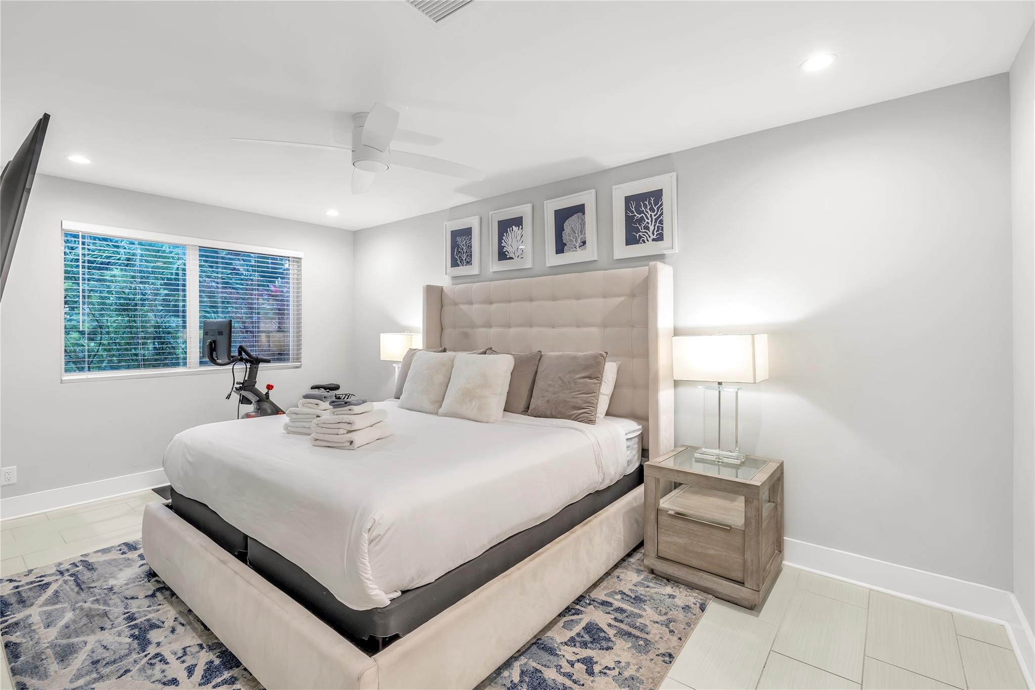 Lighthouse Point 6th Sec - Residential