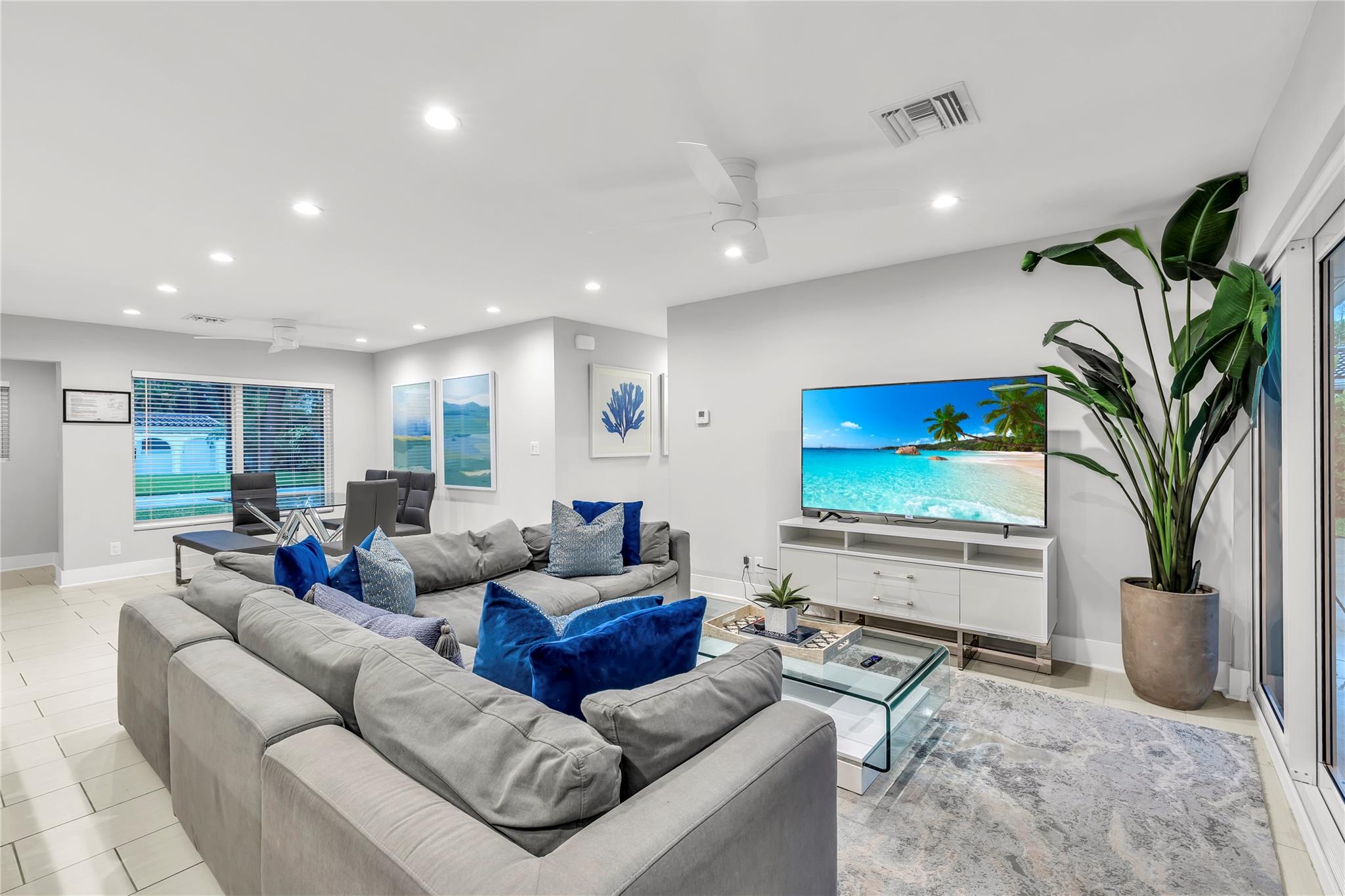 Lighthouse Point 6th Sec - Residential