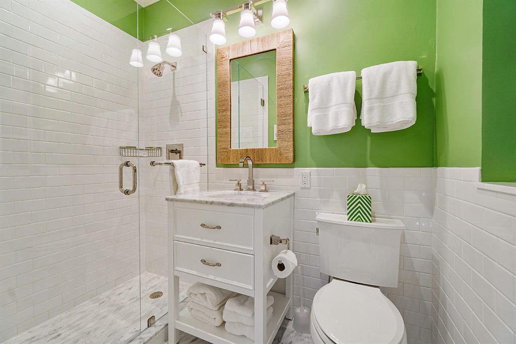 EAST SHORE - Residential