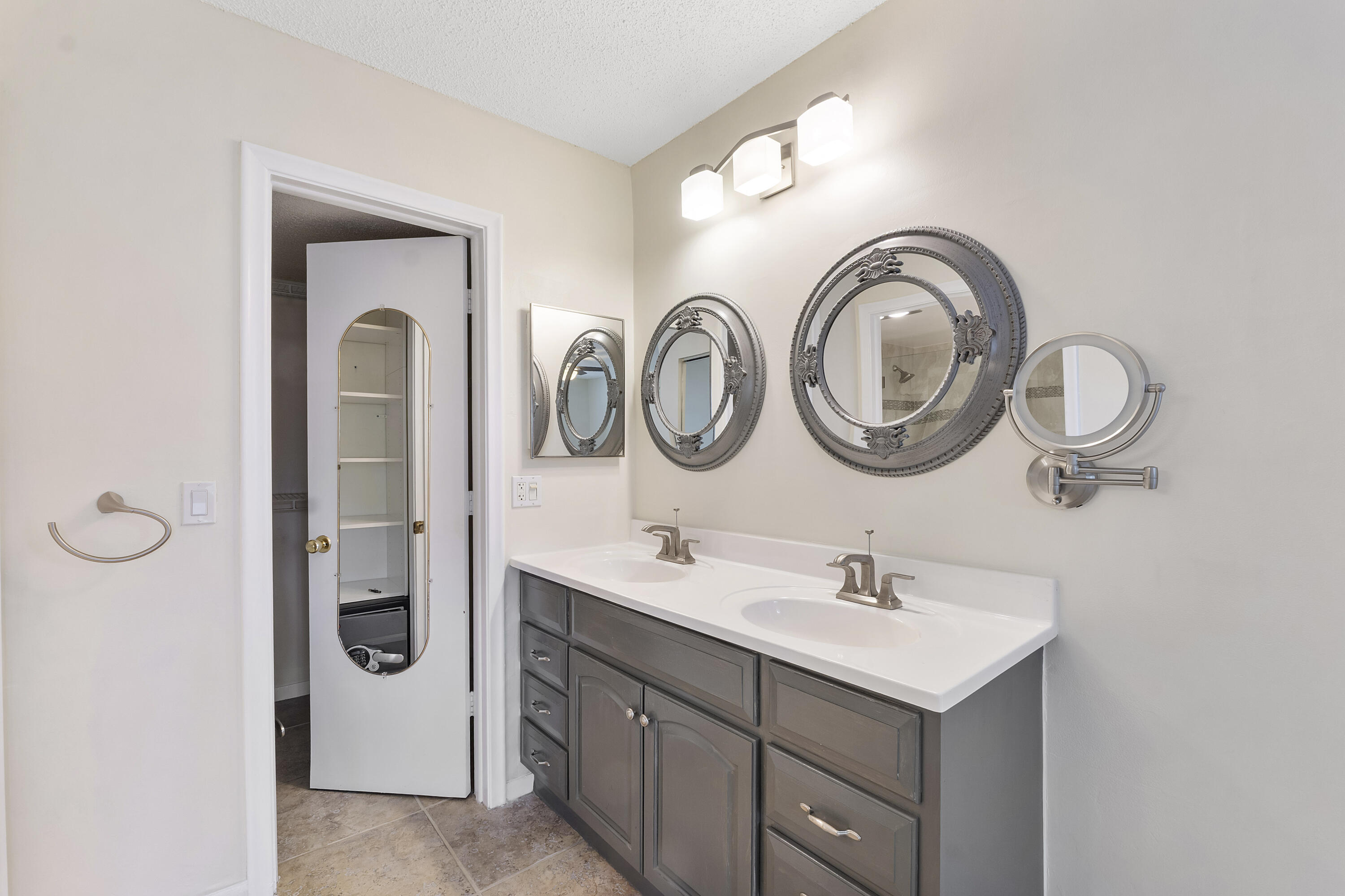 PINES OF DELRAY CONDO - Residential