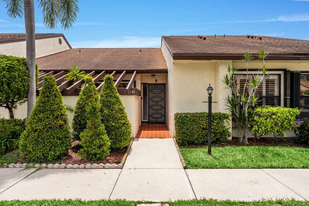 Photo of 3615 Willa Way #B, Lake Worth, FL 33467 (MLS # B26047382)