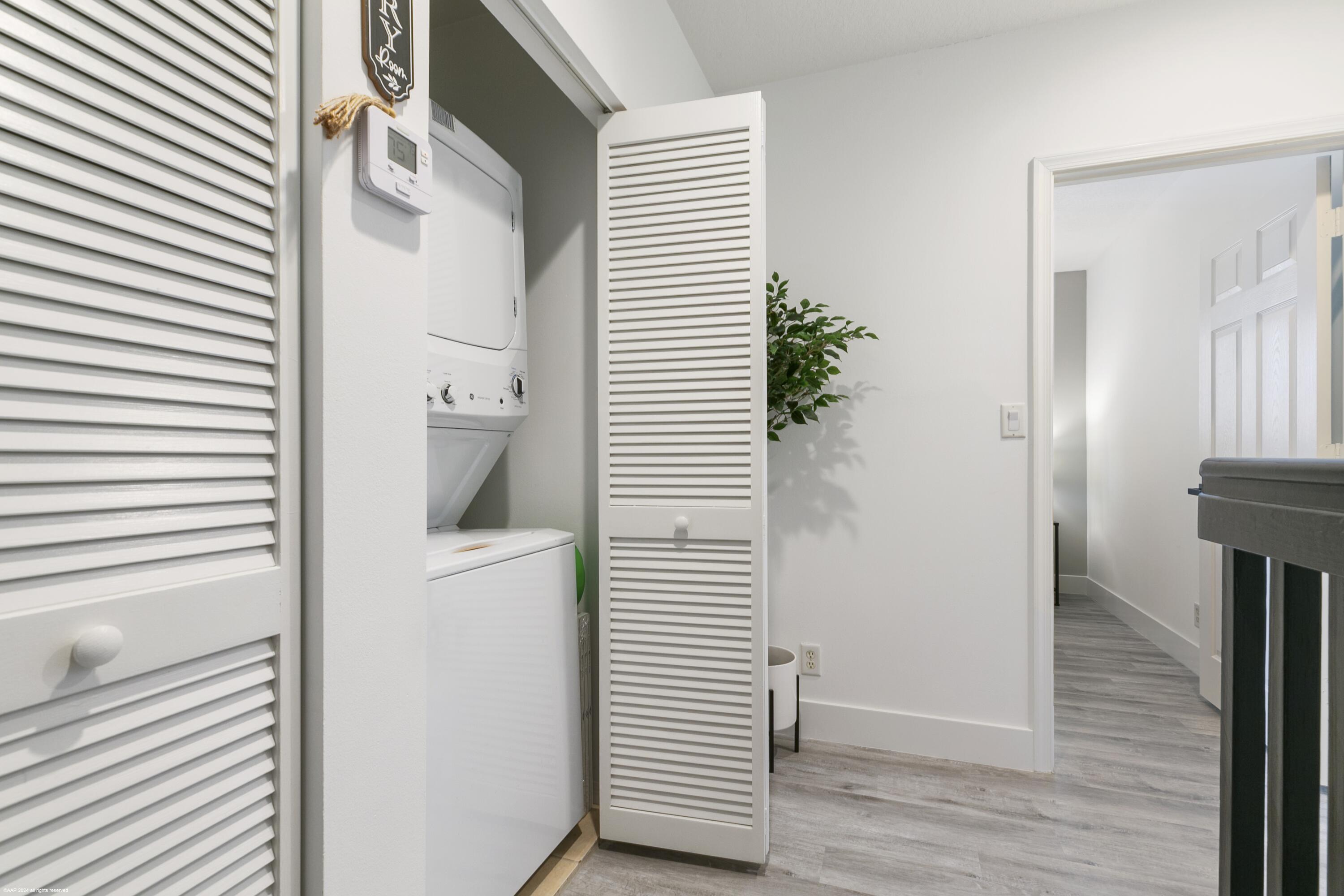 TOWNE PLACE - Residential Lease