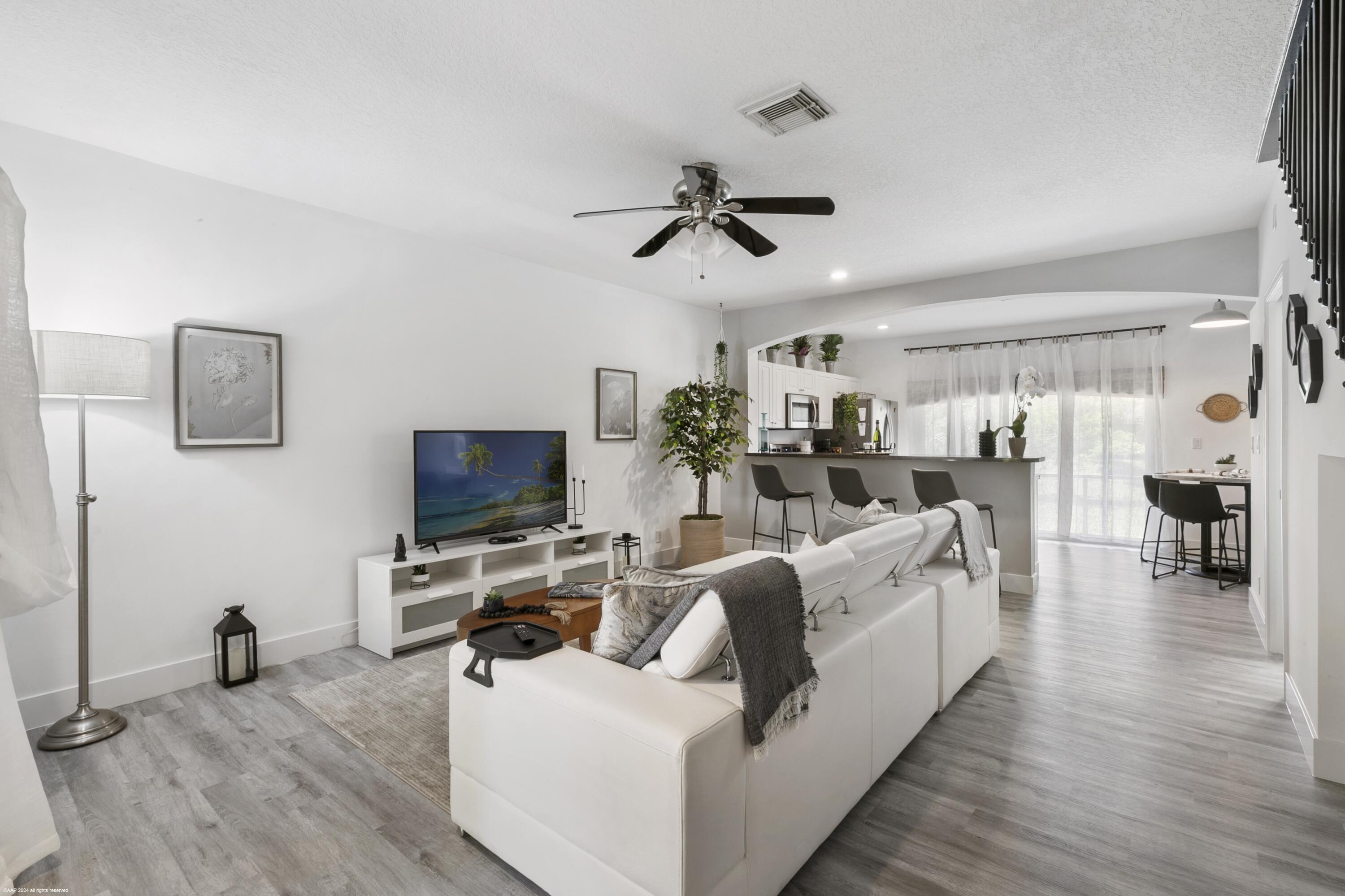 TOWNE PLACE - Residential Lease