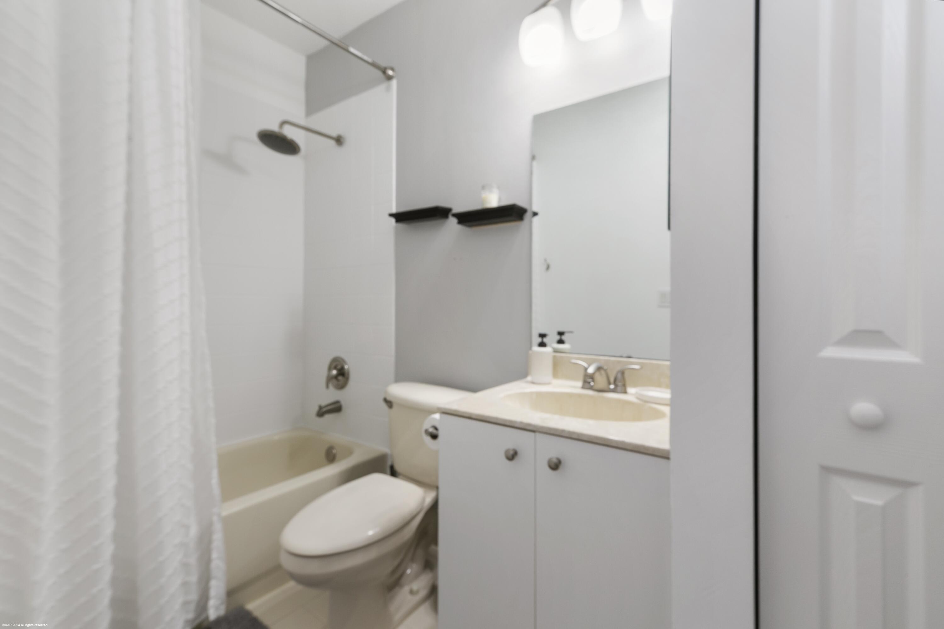 TOWNE PLACE - Residential Lease
