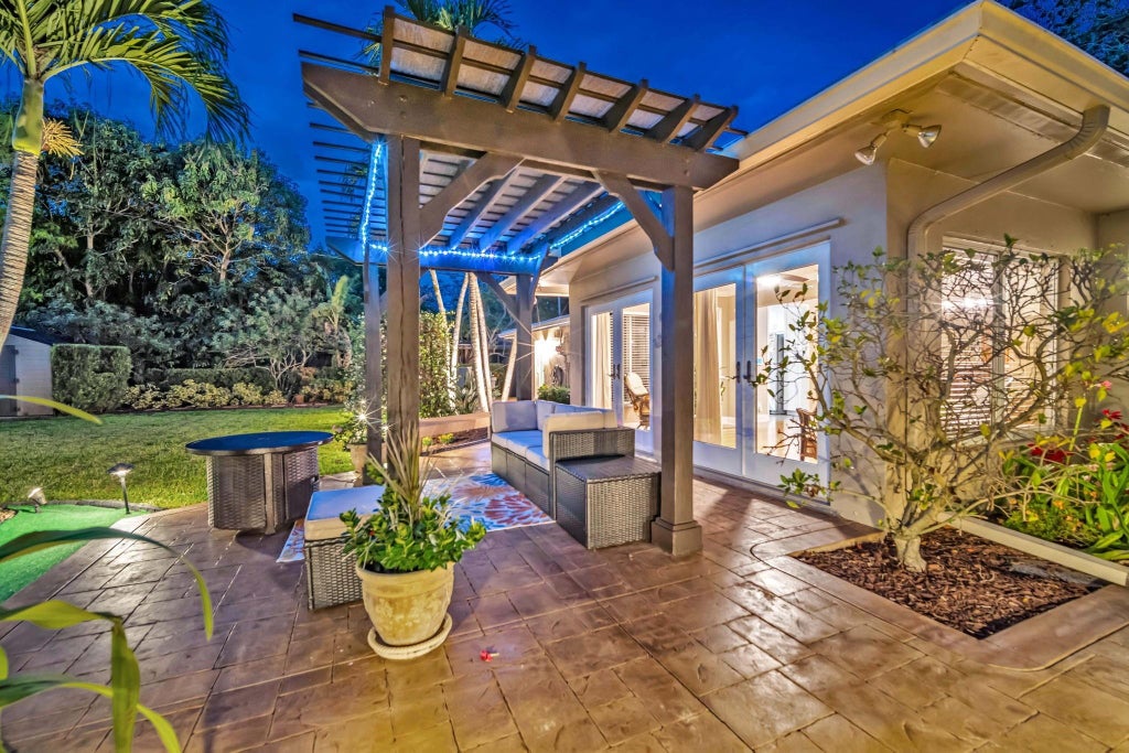 Photo of 841 Gardenia Lane, Plantation, FL 33317 (MLS # F10501447)
