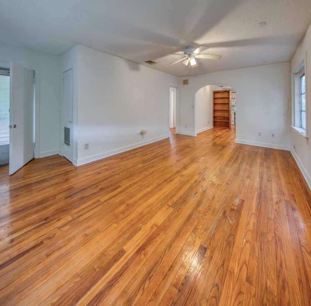 Photo of 1126 N J Street, Lake Worth Beach, FL 33460 (MLS # R11154460)