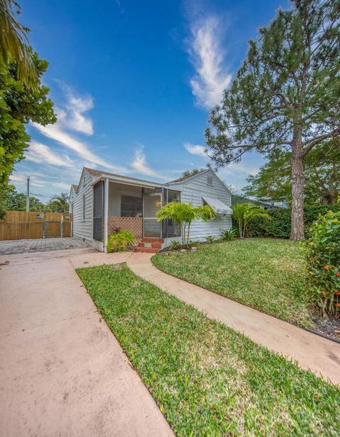 1126 N J Street Lake Worth Beach FL 33460