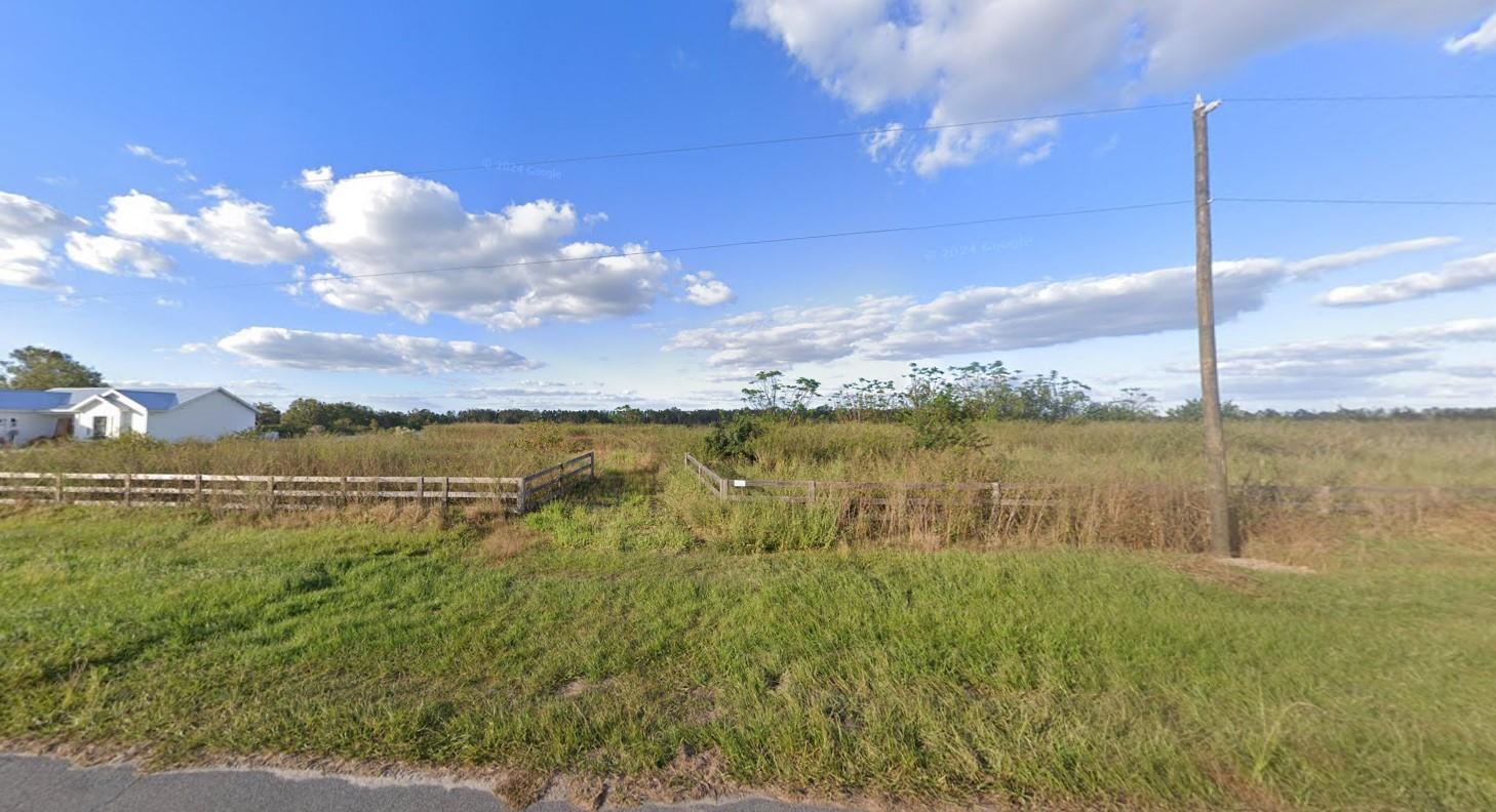LAKES EDGE RANCH - Land