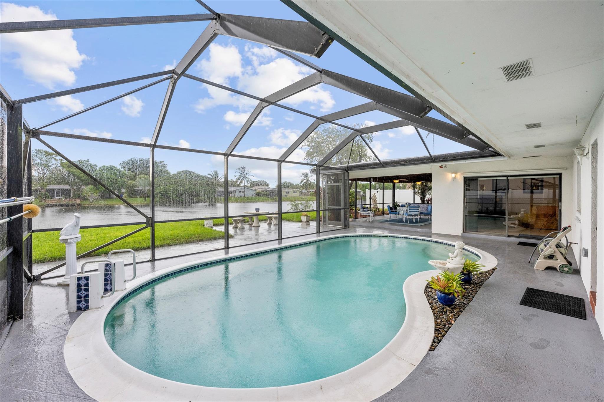 Pembroke Lakes Sec Three - Residential