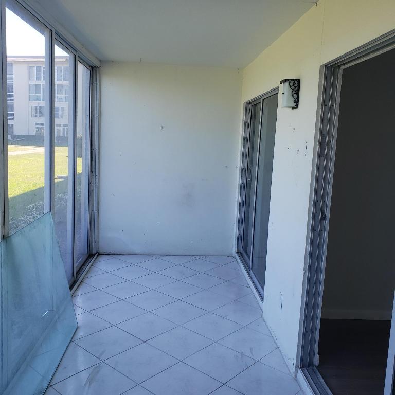 Wynmoor-VICTORIA VILLAGE - Residential