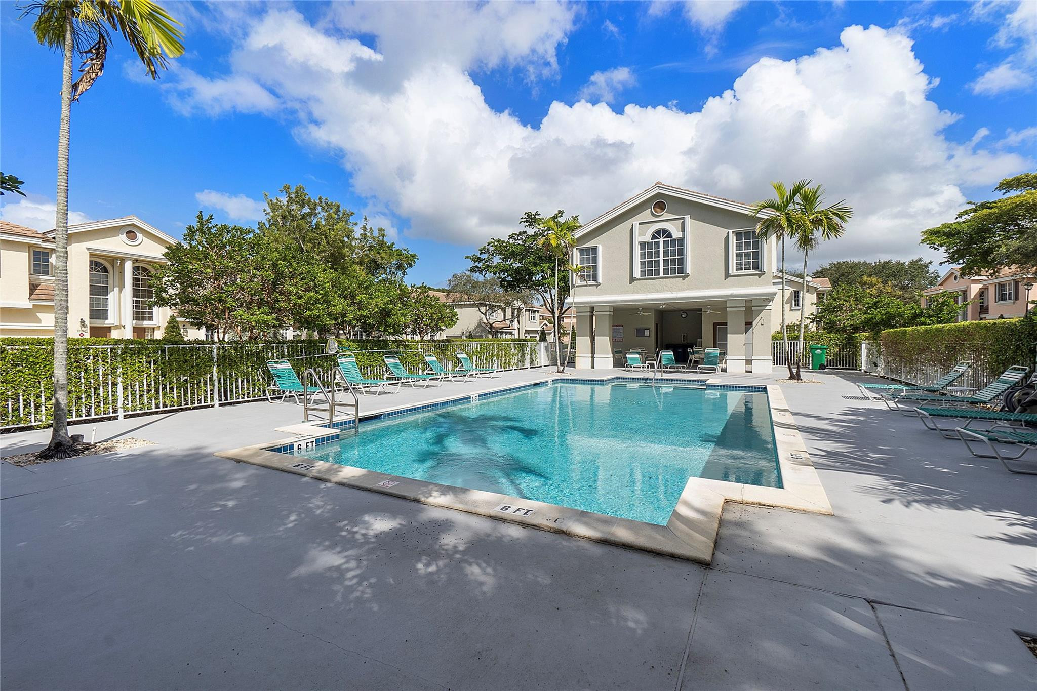 Eagle Trace/Eagle Landing - Residential