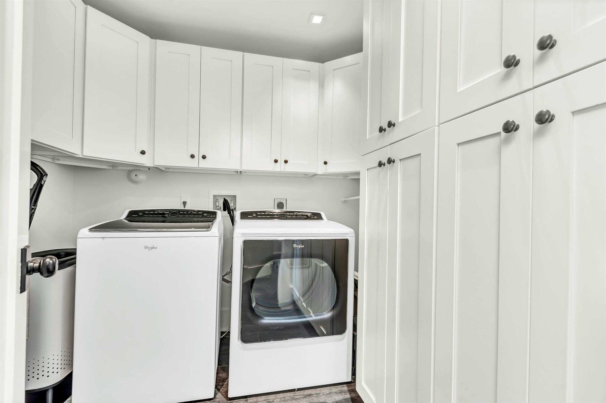 RIO VISTA OF ISLAND SHORE - Residential