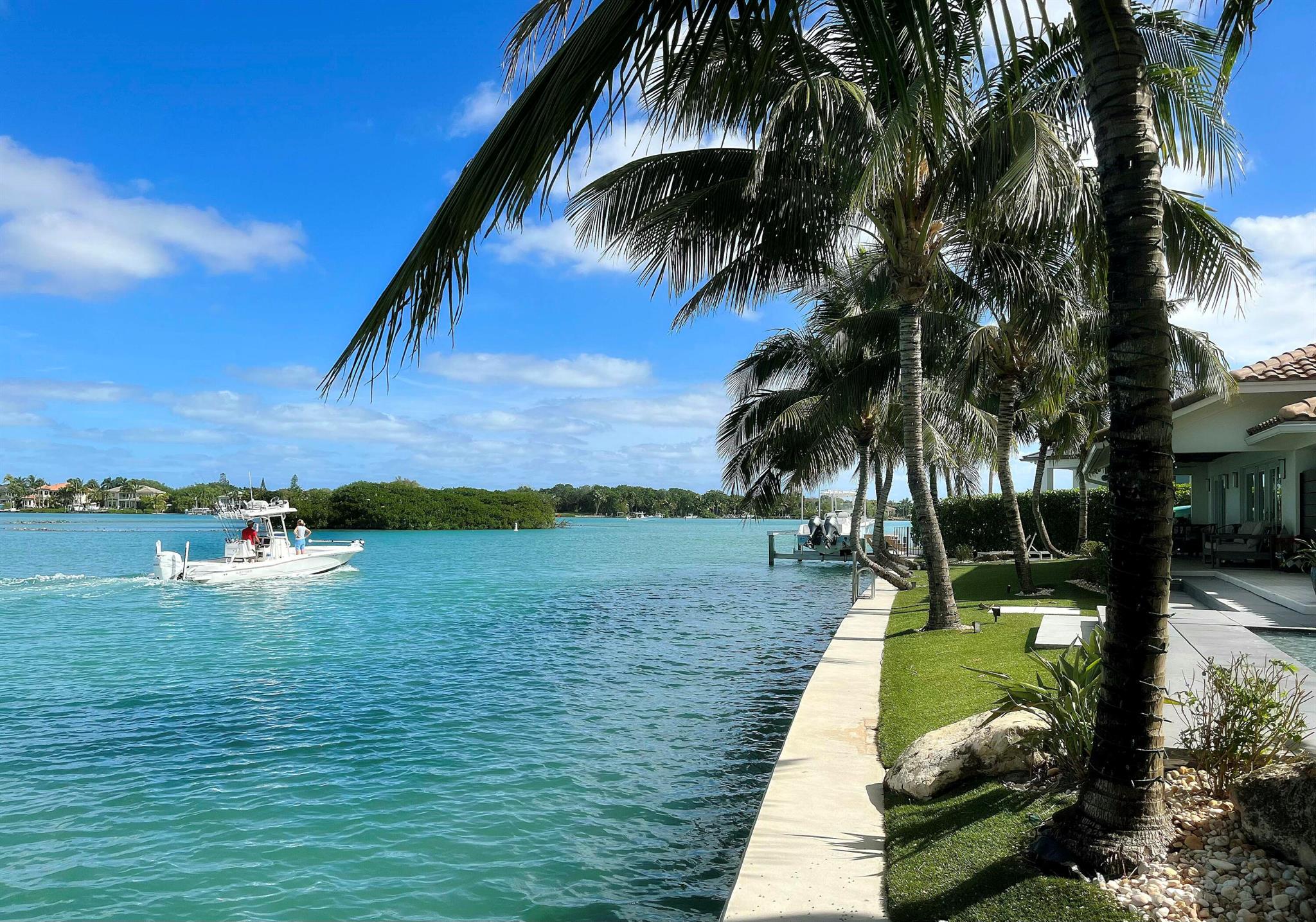 RIO VISTA OF ISLAND SHORE - Residential