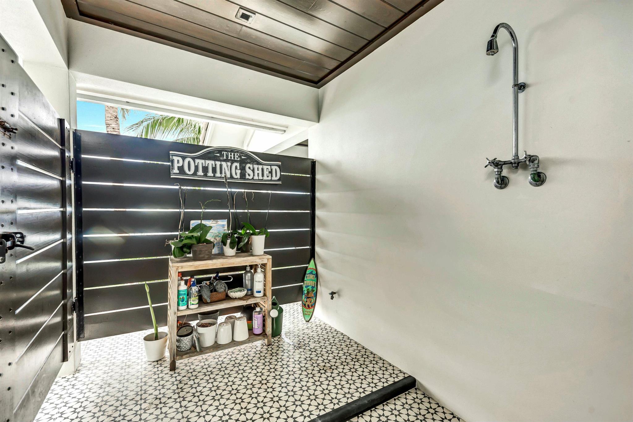 RIO VISTA OF ISLAND SHORE - Residential