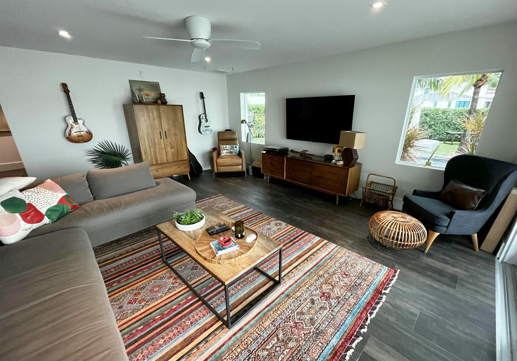 RIO VISTA OF ISLAND SHORE - Residential