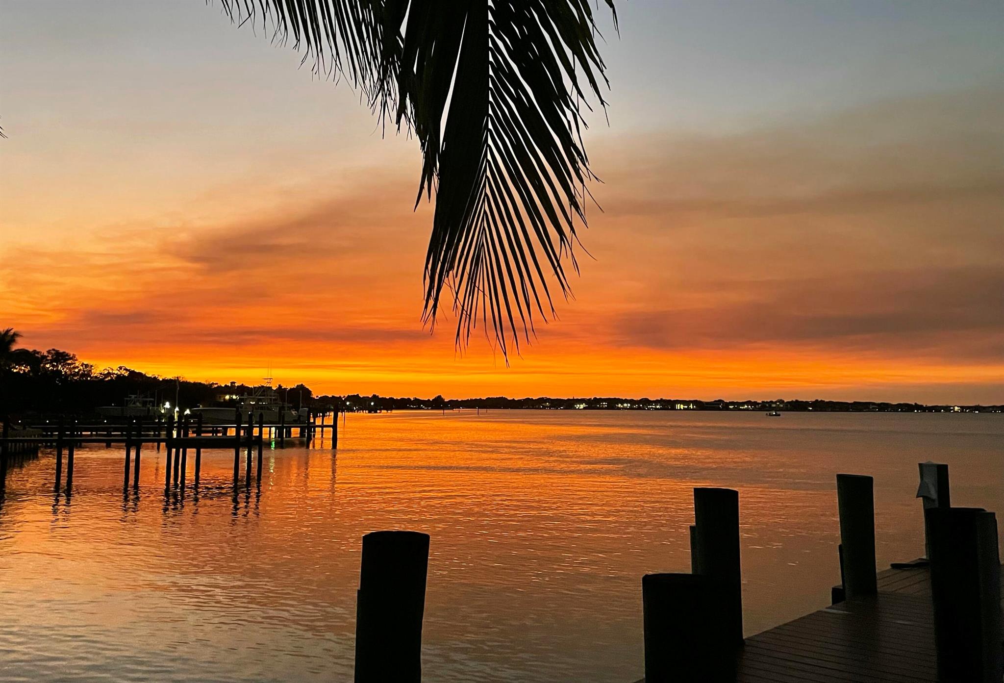 RIO VISTA OF ISLAND SHORE - Residential