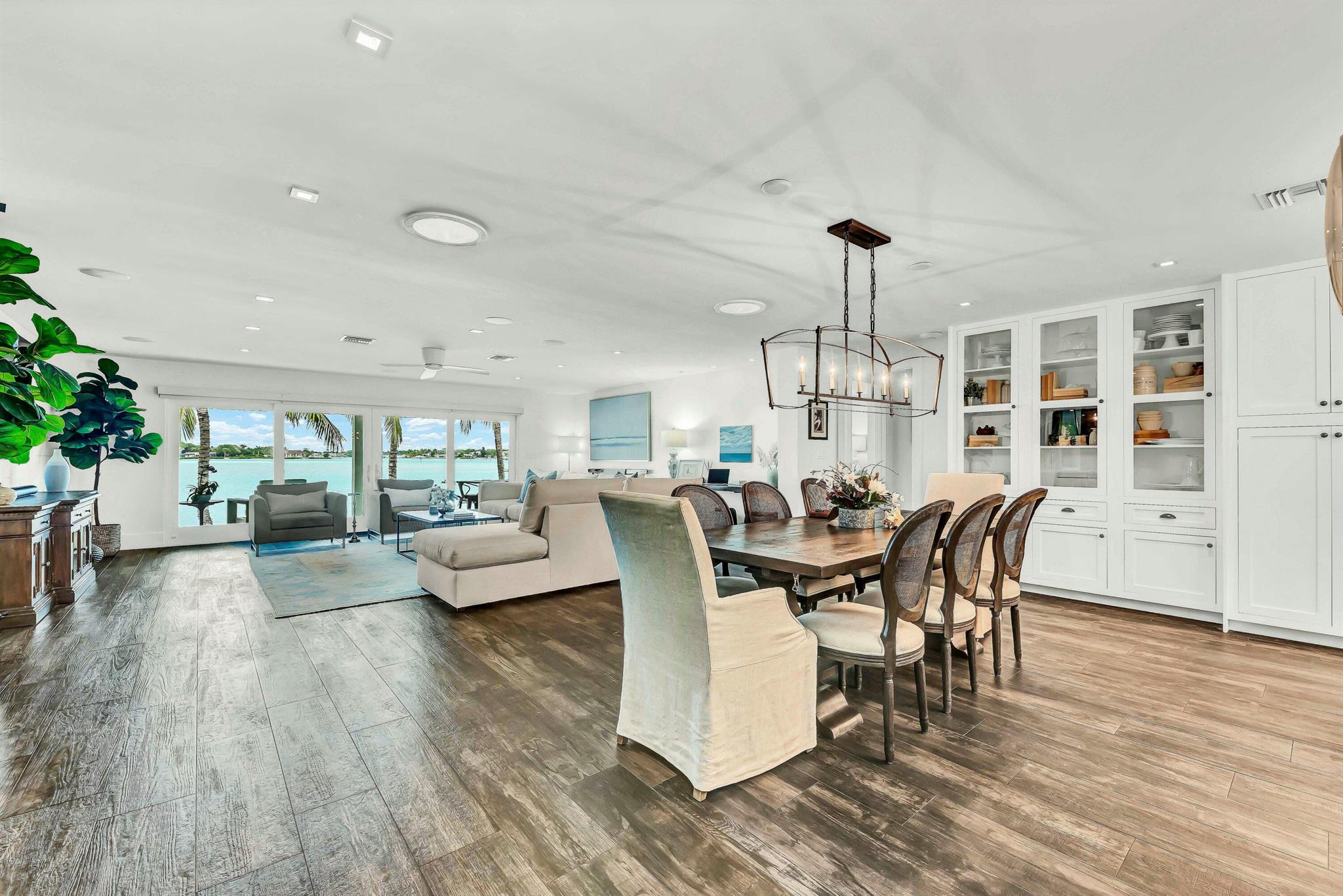 RIO VISTA OF ISLAND SHORE - Residential