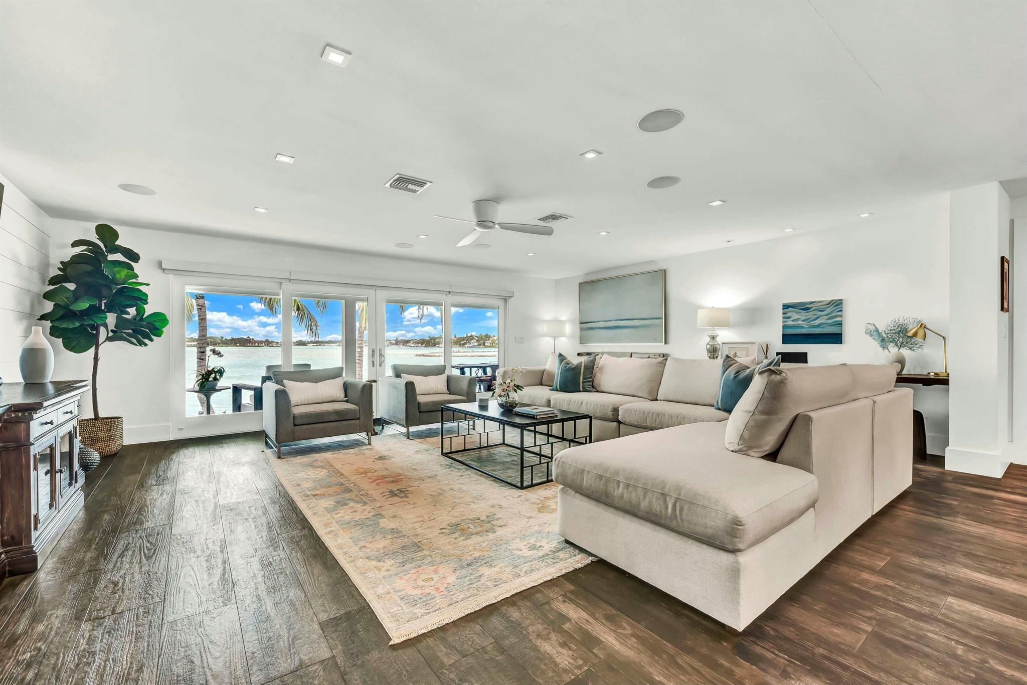 RIO VISTA OF ISLAND SHORE - Residential