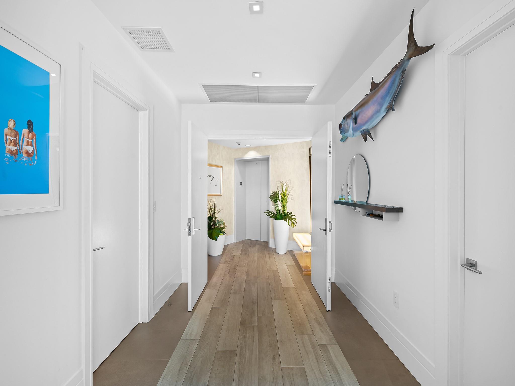 PARAMOUNT - Residential