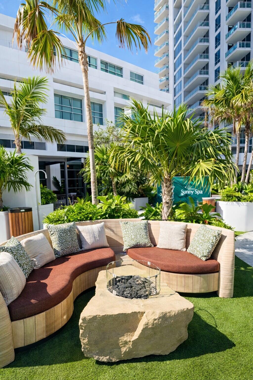 DIPLOMAT OCEANFRONT RESIDENCES - Residential