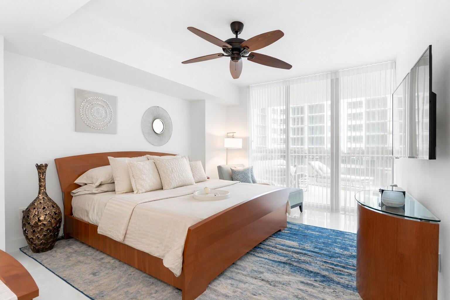 DIPLOMAT OCEANFRONT RESIDENCES - Residential