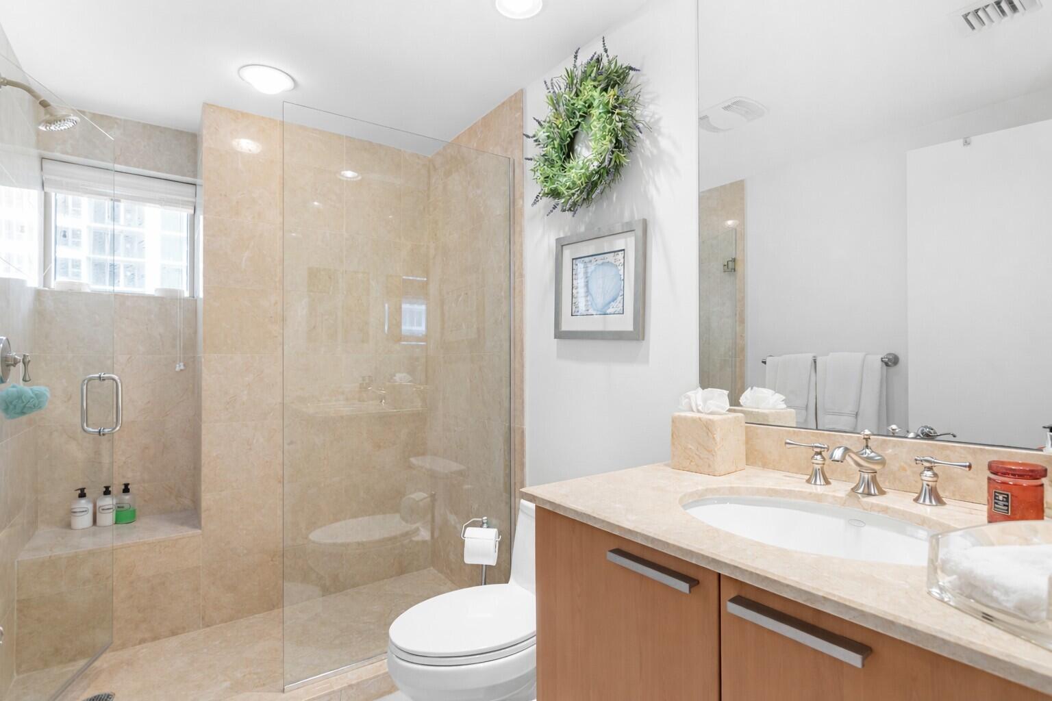 DIPLOMAT OCEANFRONT RESIDENCES - Residential