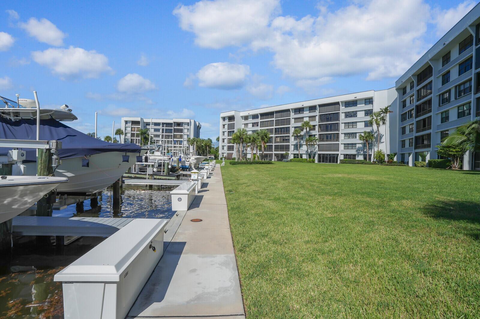 JUPITER COVE CONDO - Residential