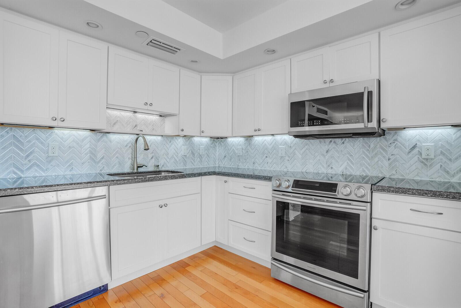 JUPITER COVE CONDO - Residential