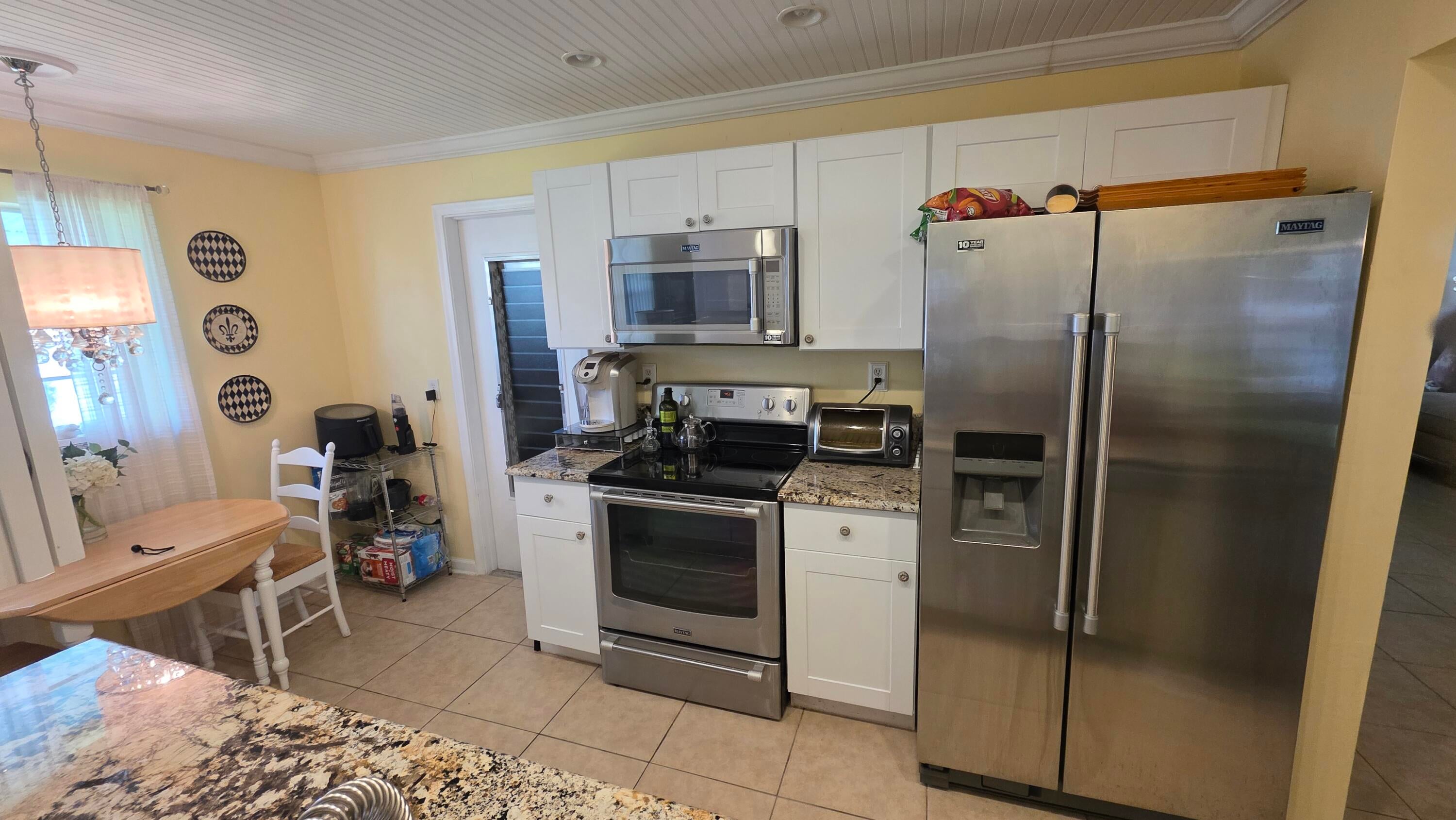 1707 SW 19TH Court