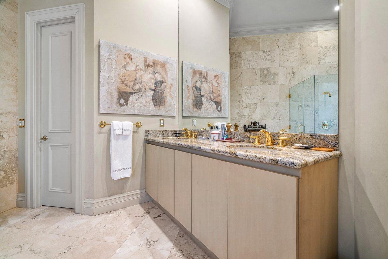 ADMIRALS COVE 3 PAR E - Residential