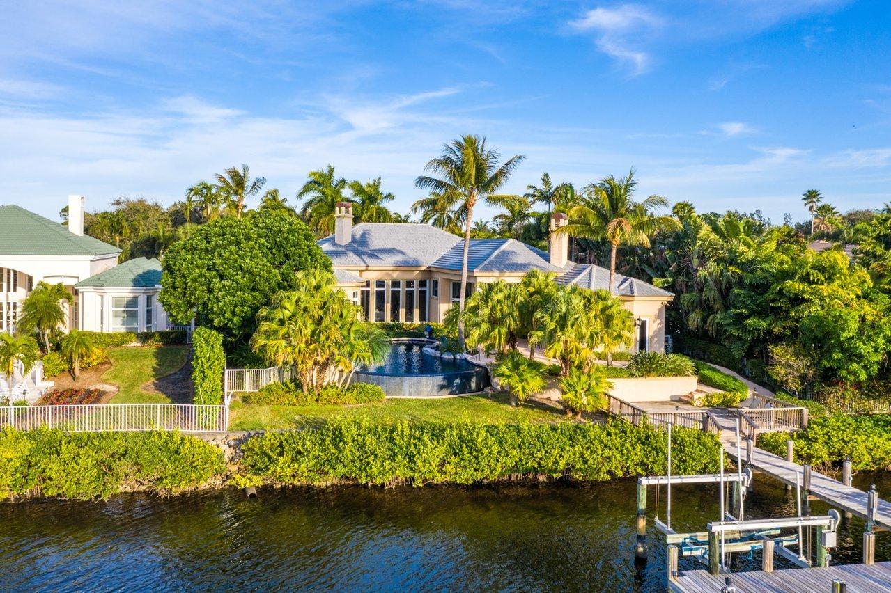 ADMIRALS COVE 3 PAR E - Residential