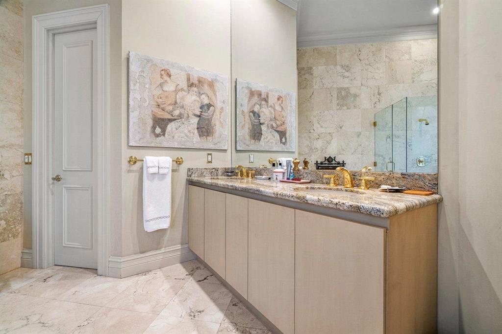 ADMIRALS COVE 3 PAR E - Residential