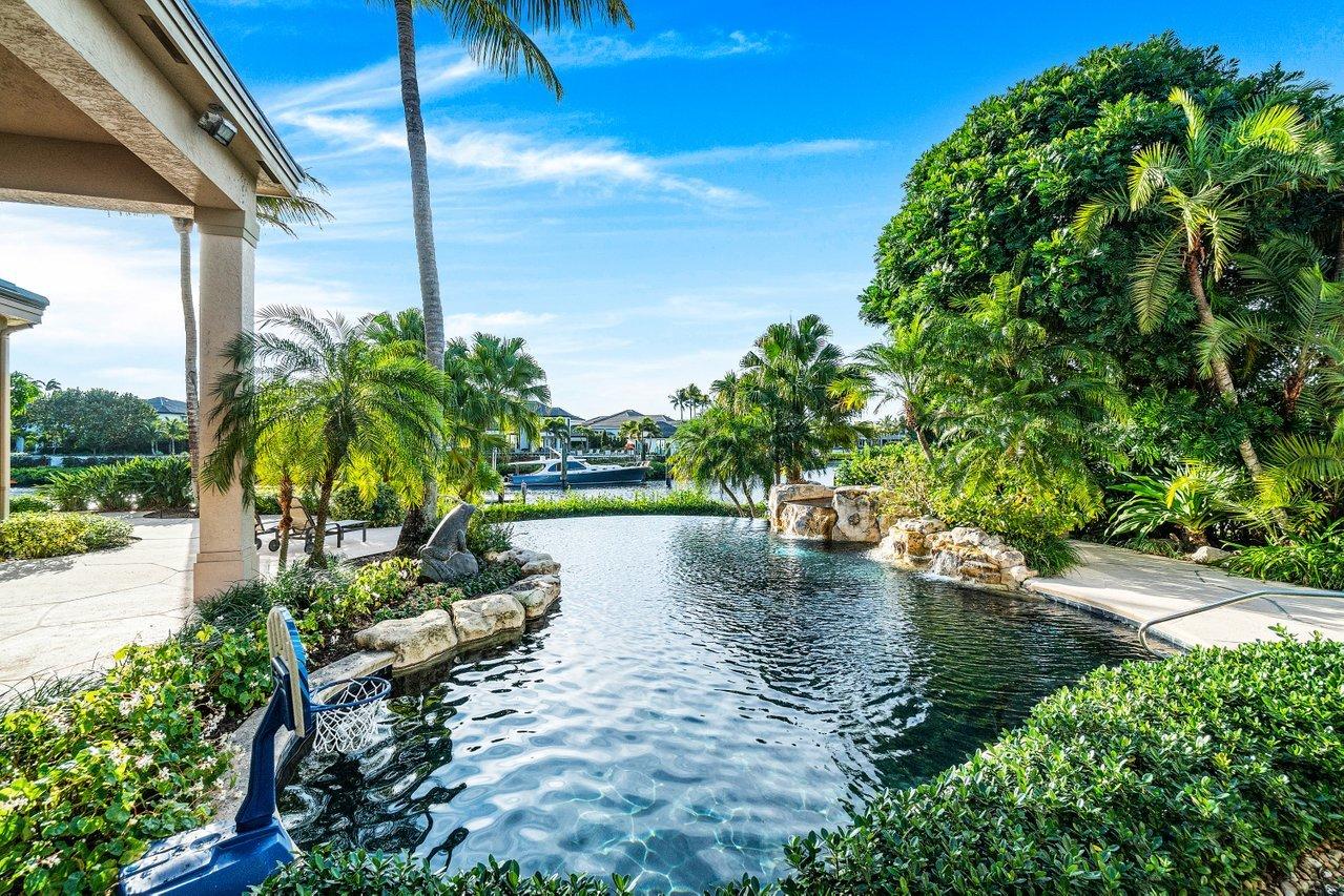 ADMIRALS COVE 3 PAR E - Residential