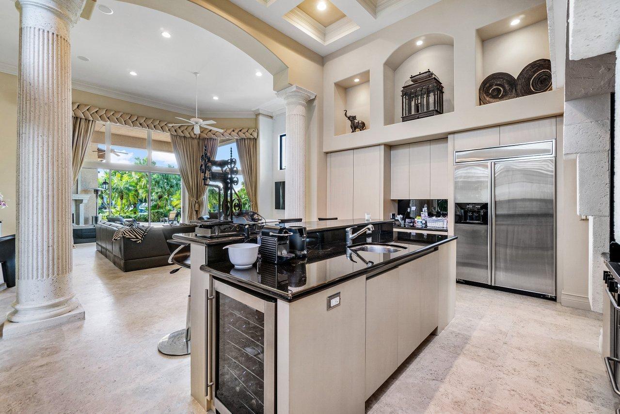 ADMIRALS COVE 3 PAR E - Residential