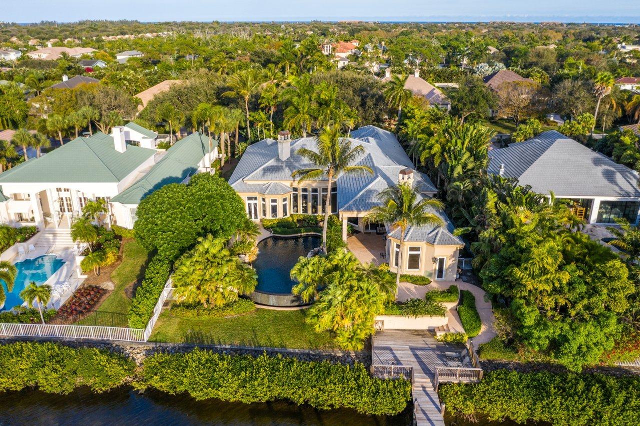 ADMIRALS COVE 3 PAR E - Residential