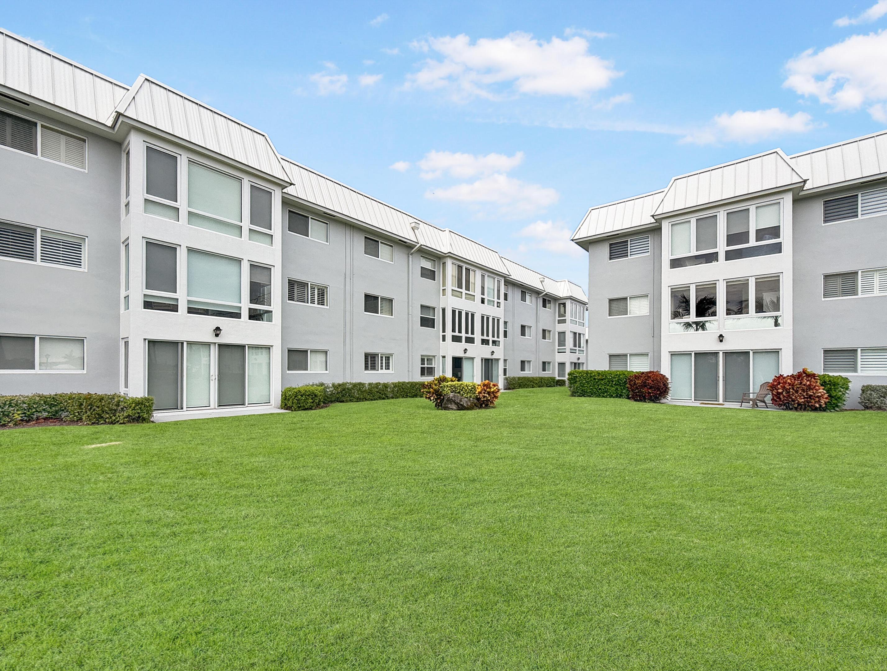 COLONIAL CLUB CONDO SEC 1 - Residential