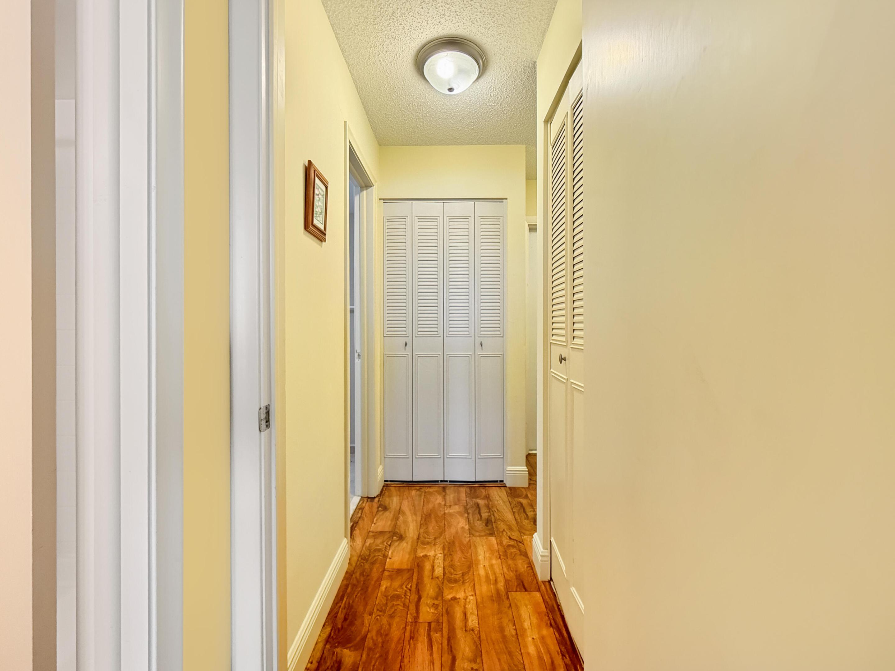 COLONIAL CLUB CONDO SEC 1 - Residential
