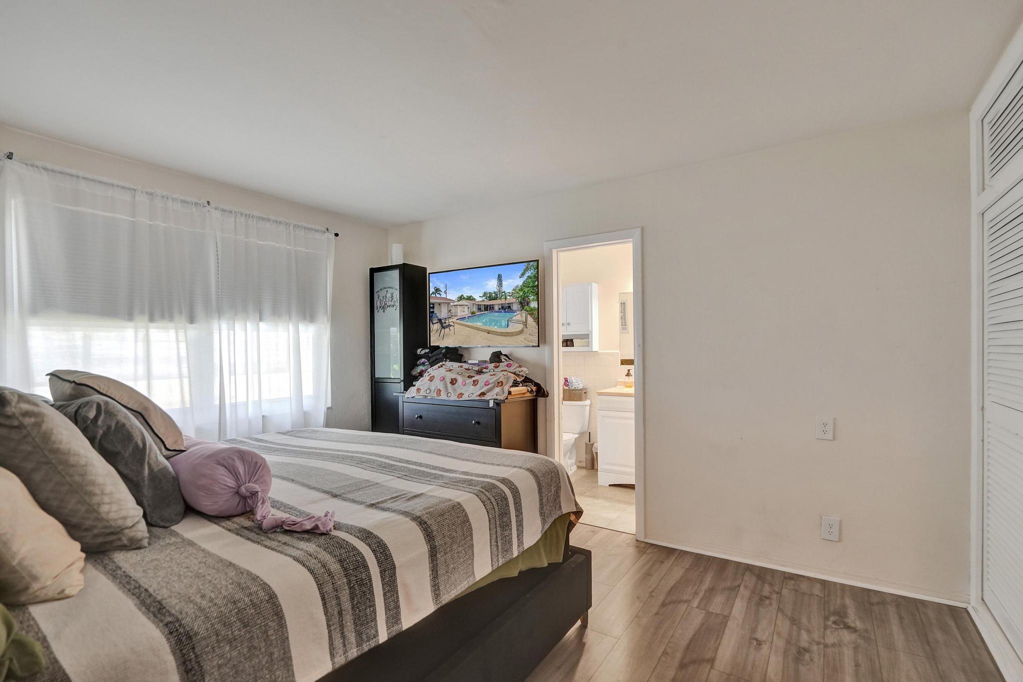 Imperial Point - Residential Income