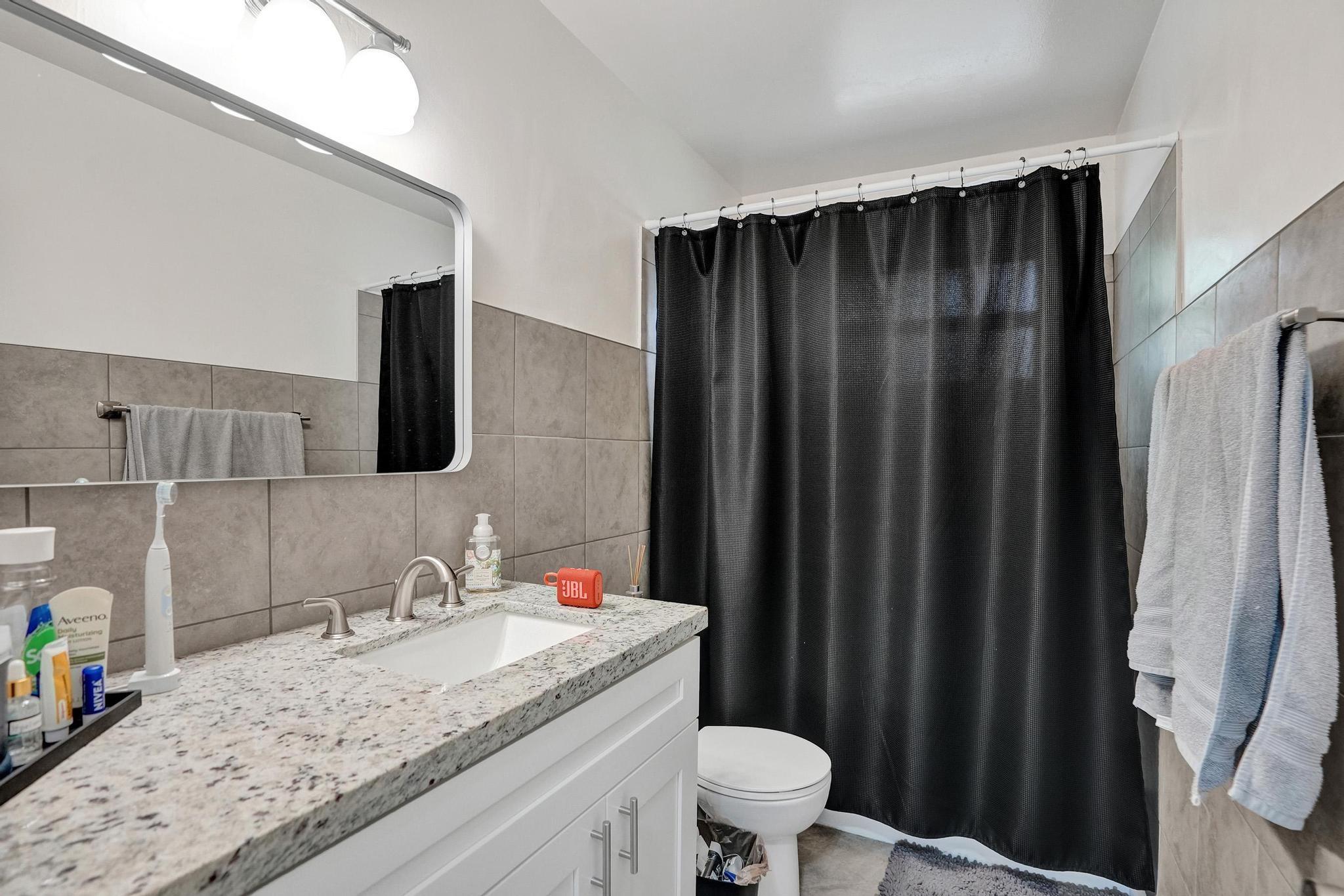 Imperial Point - Residential Income