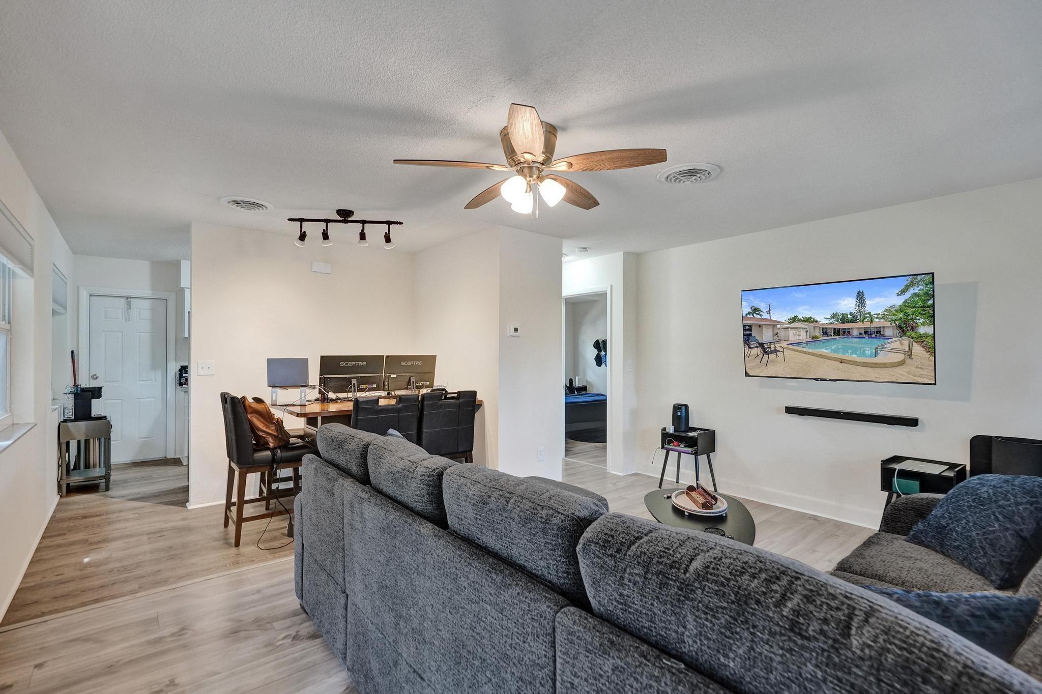 Imperial Point - Residential Income