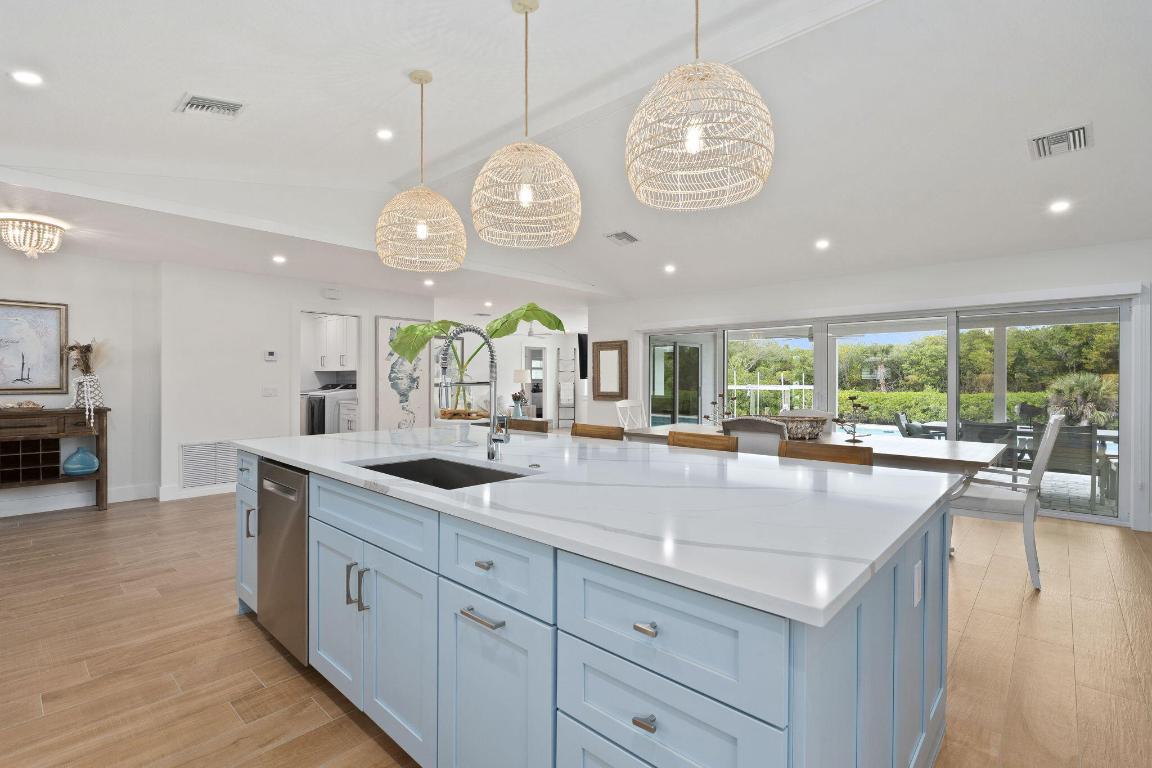 HOBART LANDING UNIT 2 - Residential