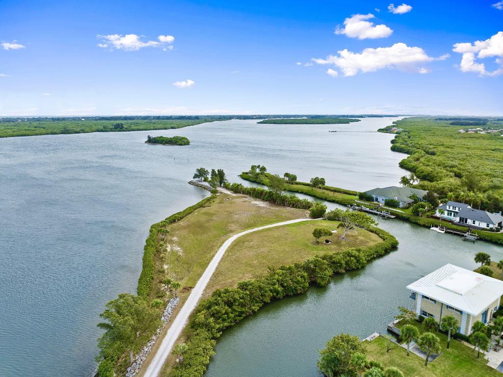 HOBART LANDING UNIT 2 - Residential